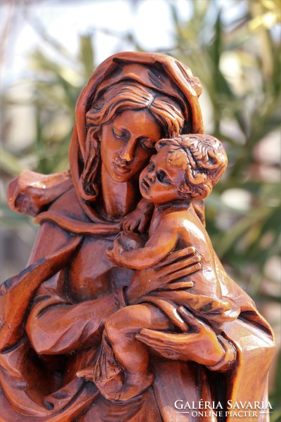   Szűz Mária 
