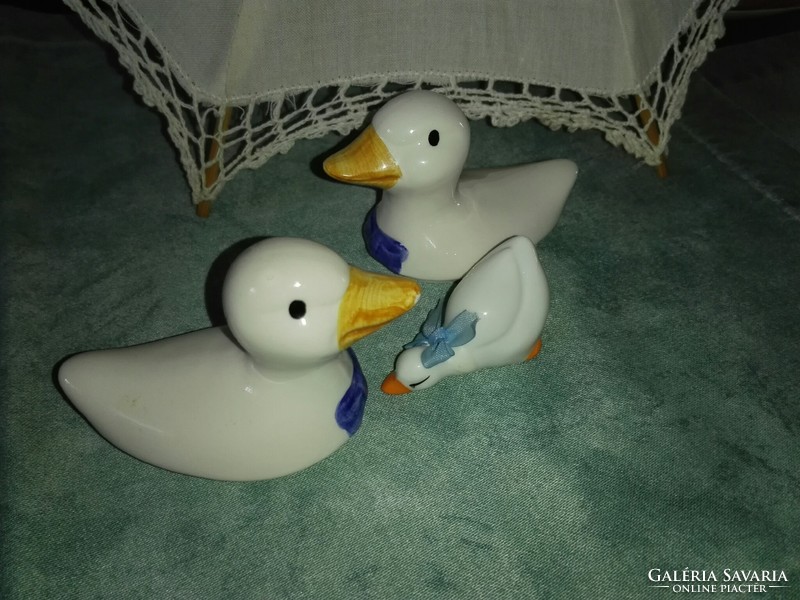 Tiny duck family...Porcelain.
