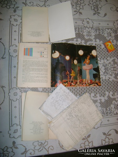 Régi televíziós könyv - három darab - 1957, 1971, 1974
