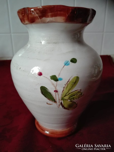 Ceramic vase, 15.5 cm high