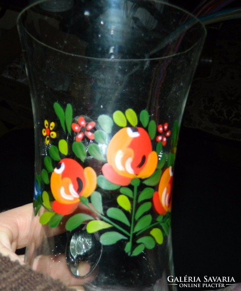Festett virágmintás sörös üveg pohár pár