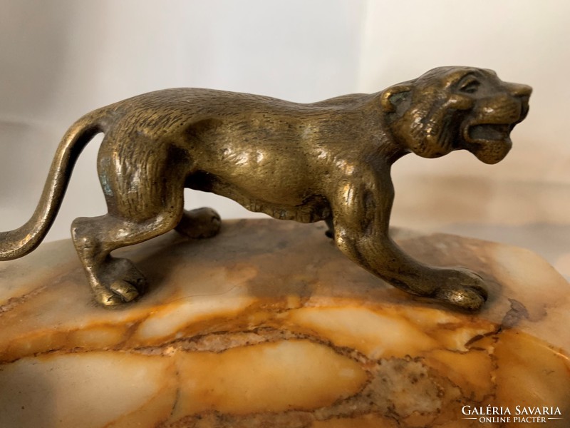 Business card holder with a bronze figure of a big cat on a marble base