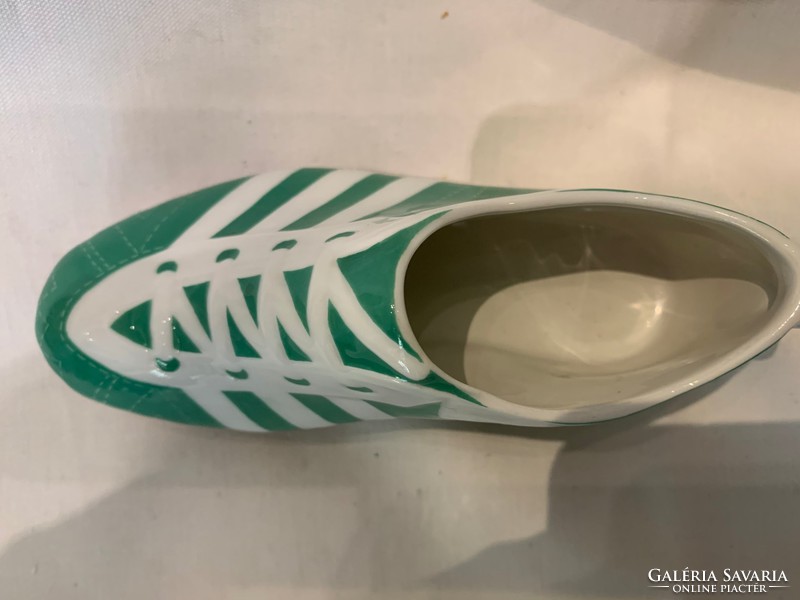 Fradi foci cipő herendi porcelánból
