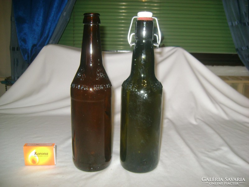 Két darab régi, domború feliratos sörös üveg - KAPSREITER BRAUEREI, HOLSTEN 