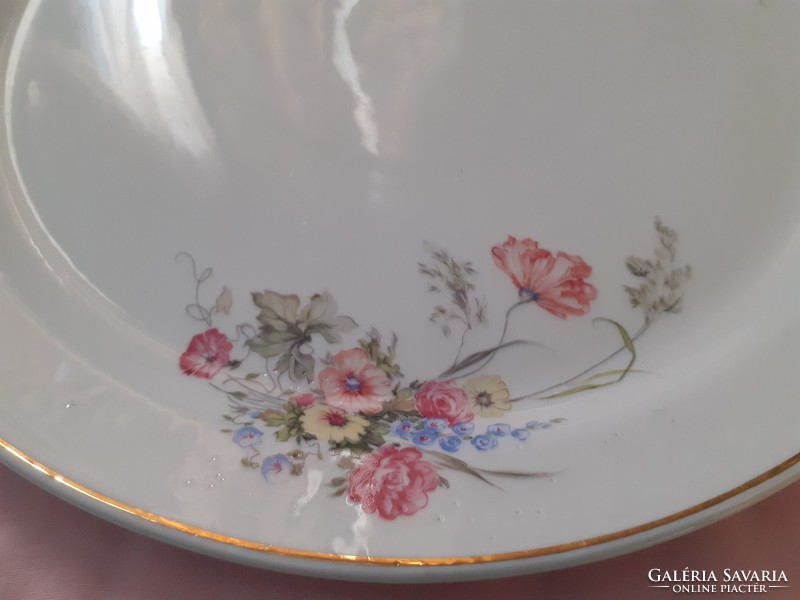 Ravenhouse cake bowl with wildflower pattern