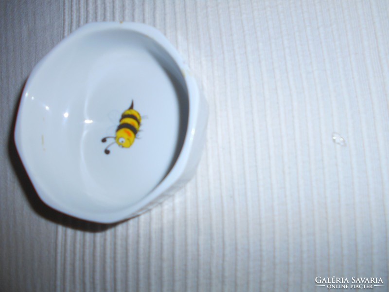 Hollóházi méhecske mintával   porcelán tálka