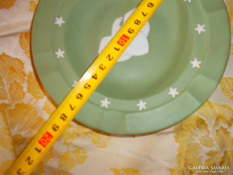 Wedgwood plasztikus sas figurás tányér 18 cm