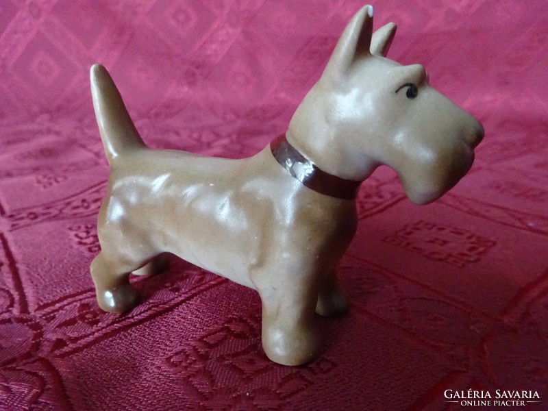 Német porcelán foxi kutya, mérete 6 x 8 cm. Vanneki!