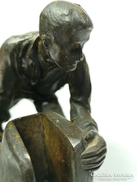 Szecessziós bécsi bronz figurális gyufatartó - 04330