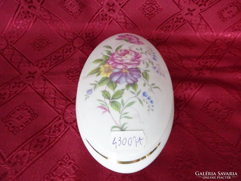Hollóház porcelain bonbonier, oval, rose pattern. He has!