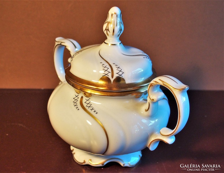 Vintage Freiberger porcelán cukortartó, német gyártmány, hófehér színű, arany díszítéssel 