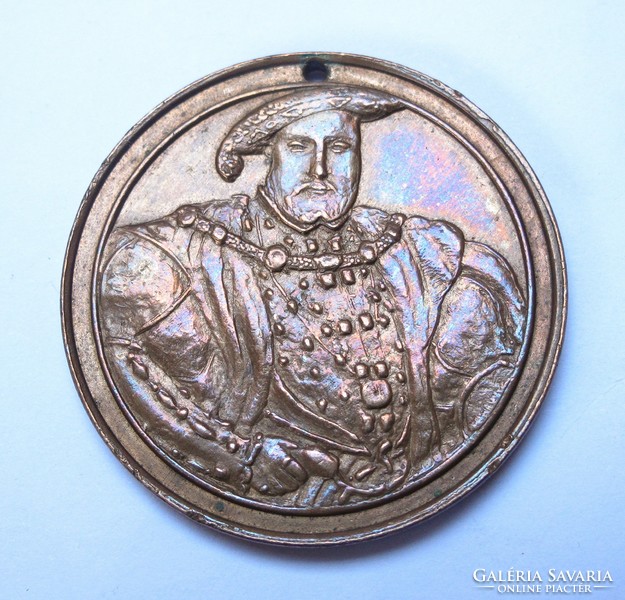 Viii.Henrik commemorative coin from Hampton Court Palace, London.