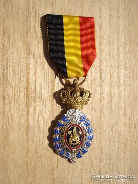 Belga kitüntetés 001