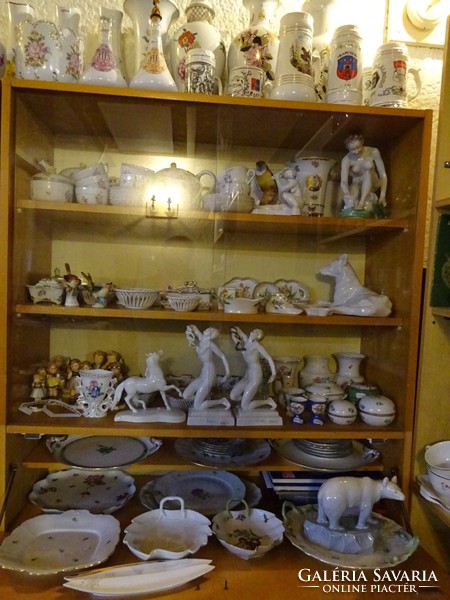 German porcelain, swan-shaped centerpiece, basket, height 10 cm. He has!