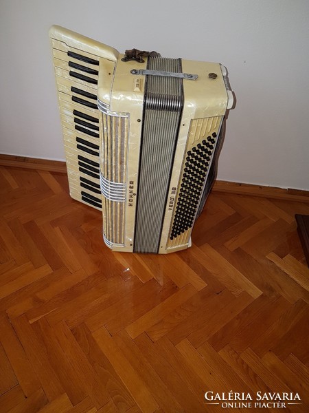 Hohner verdi iii.B tango accordion