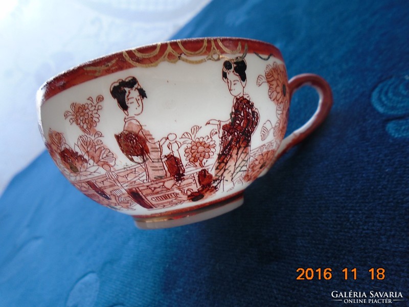 Kutani Suzuki tojáshéj csésze alátéttel dombor vaspiros festés kézi aranyozás