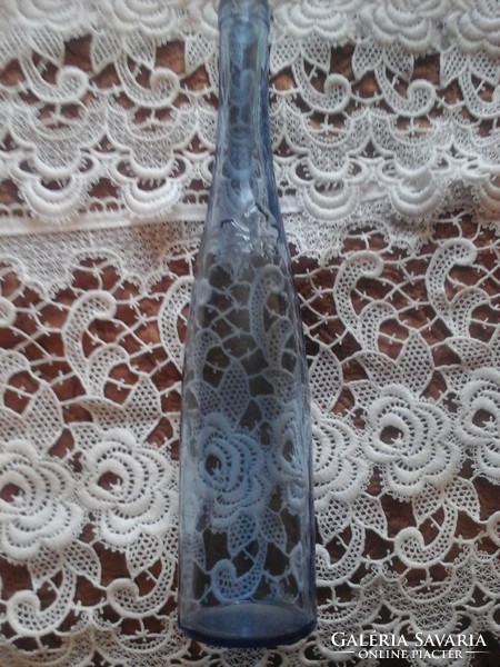Pale blue long glass bato