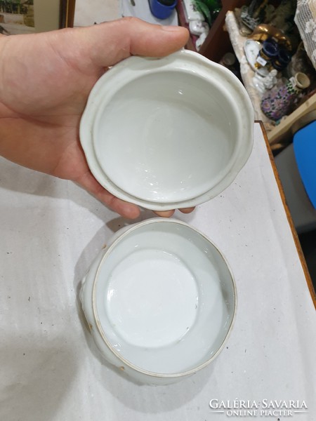 Lengyel porcelán bonbonier 