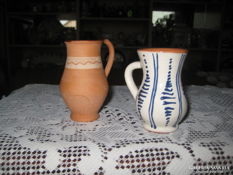 Folk small jars pair of 7 and 8 cm