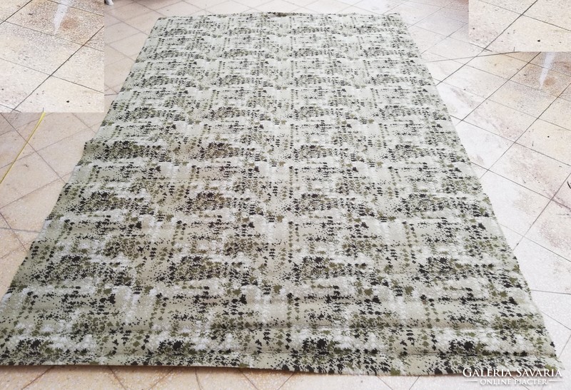Large retro rug 200x295cm