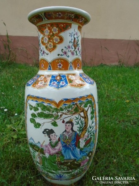 Hatalmas kézzel festett antik kínai váza nagyon finom porcelánból (2) darab 46,5 cm igényes darab