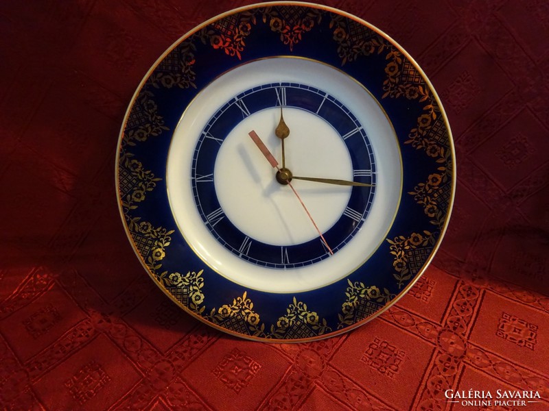 Czechoslovak porcelain wall clock with cobalt blue and gold decoration. Its diameter is 24 cm. He has!