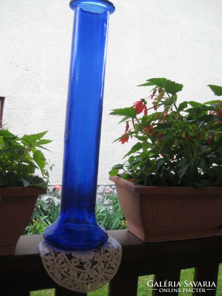 Üveg , padló váza  , szép kék színben ,  kb 50  x 8  cm