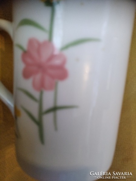 Virágos teás csésze