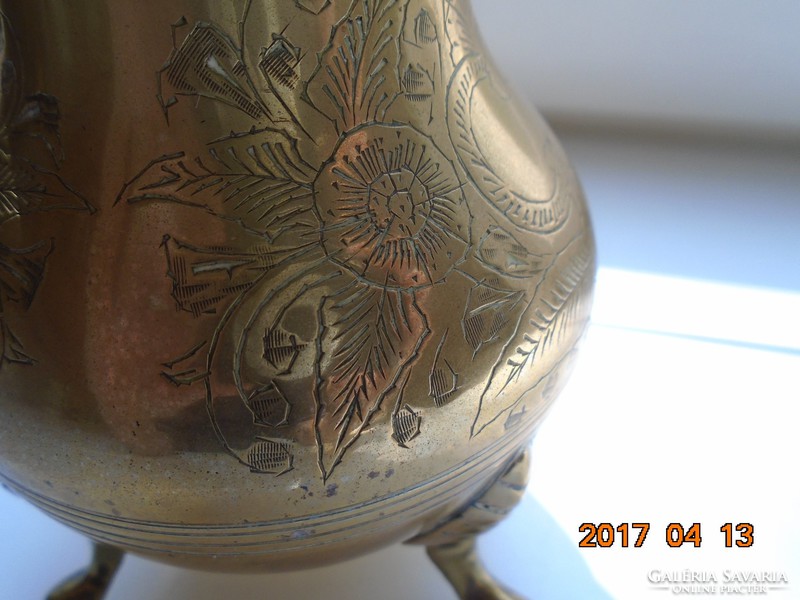 Neo-Rococo Victorian silver-plated e.P.N.S.Bronze spout with chiseled floral pattern
