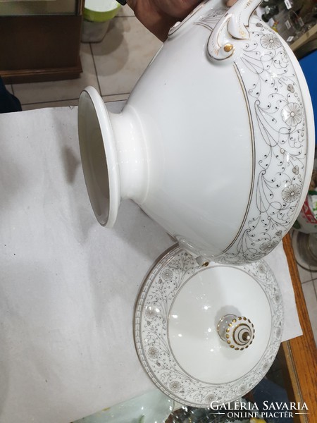 Régi osztrák porcelán leveses tál 