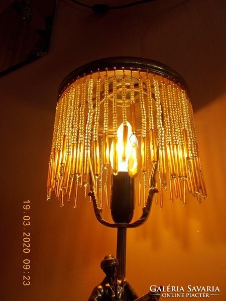 S20-56 szoboralakos asztali lámpa