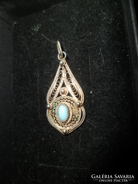 Filigree silver pendant / turquoise