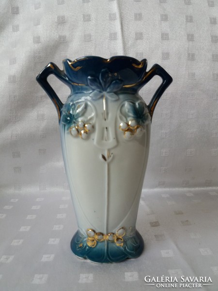 Porcelán váza 15 cm