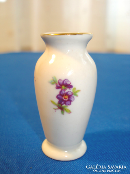 Retro cigarette holder or toothpick holder and 2 violet vases