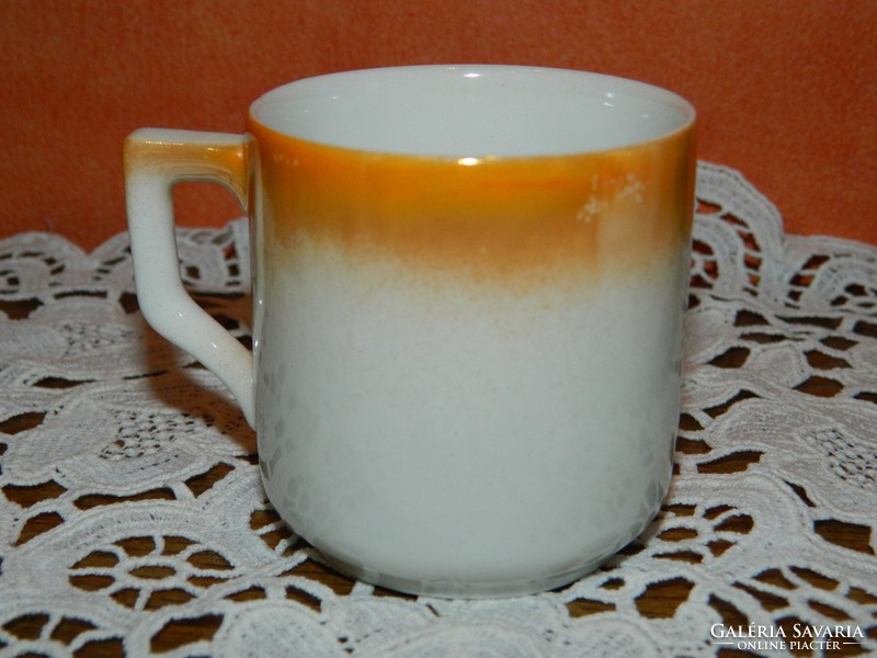 Antik Zsolnay barokk jelenetes kávés csésze