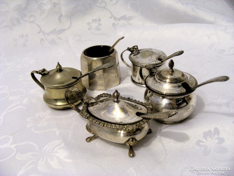 Antik, ezüstözött, asztali sótartó, fűszeres, vagy fűszerkrémes edények, darabonként megvehetőek