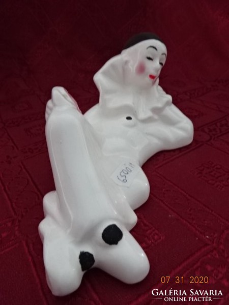 Italian porcelain figure, harlequin, pierrot clown, length 18 cm. He has!