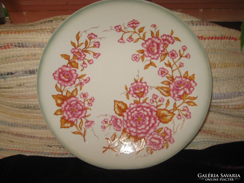 Zsolnay fali tányér   ,  szép virág  mintával , zöld preremmel   25 cm