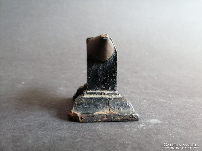 John weiss & sohn vienna mini advertising cast iron anvil - ep
