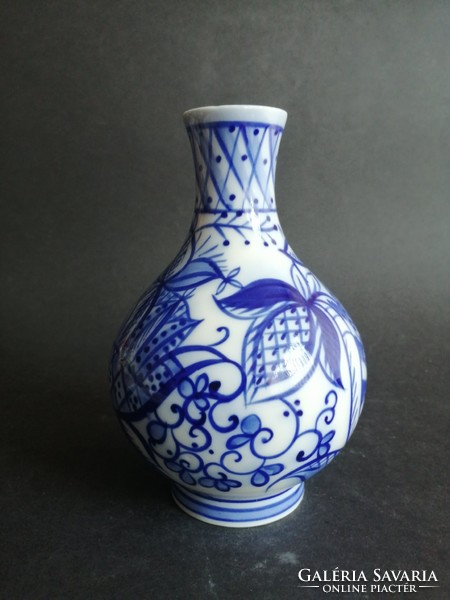 Russian Lomonosov porcelain cobalt blue vase - ep