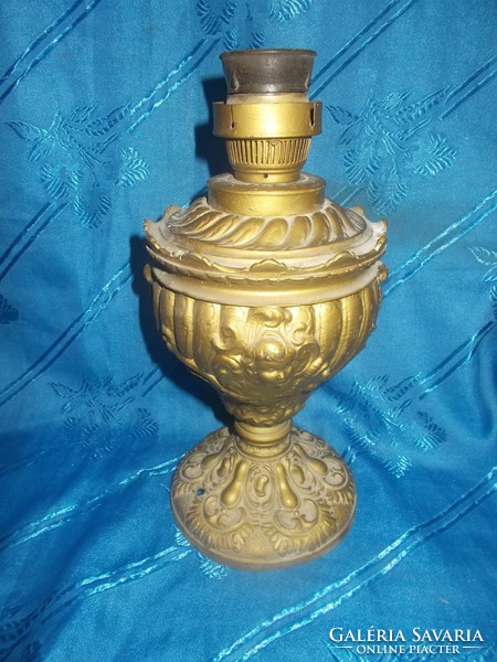 Antik puttófejes petróleum lámpa 