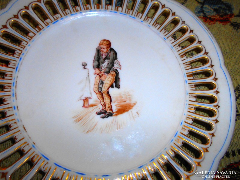 Antik Fischer & Mieg kézzel festett fali tányér áttört szegéllyel-- csavargók sorozatból
