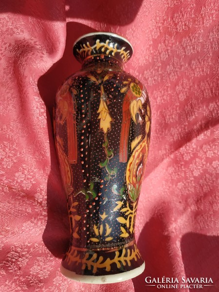 Oriental hand-painted vase with birds of paradise