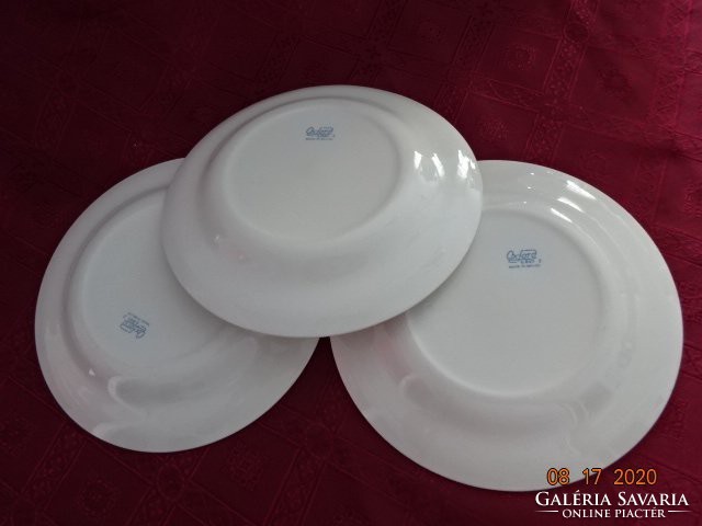 3 db együtt eladó Brazil porcelán lapostányér, Oxford felirattal, 6 840 2 sz jelzéssel. Vanneki!