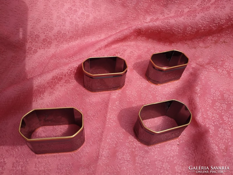4 Metal napkin rings