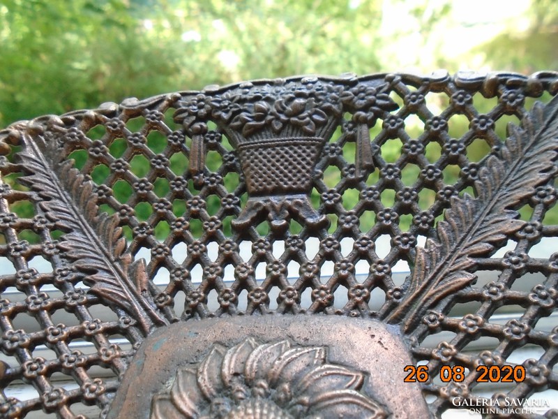 Empire casting openwork embossed flower basket pattern with grape pattern base, offering