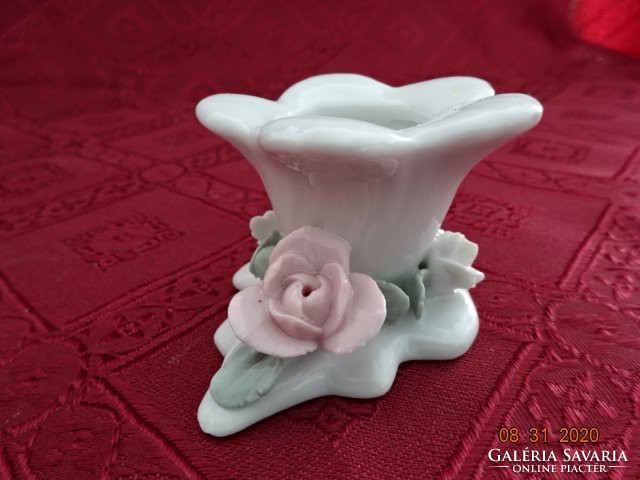 Német porcelán gyertyatartó, rózsa mintával, magassága 4 cm. Vanneki!
