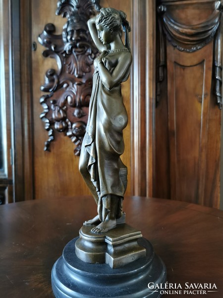 Akt-modell - bronz szobor 