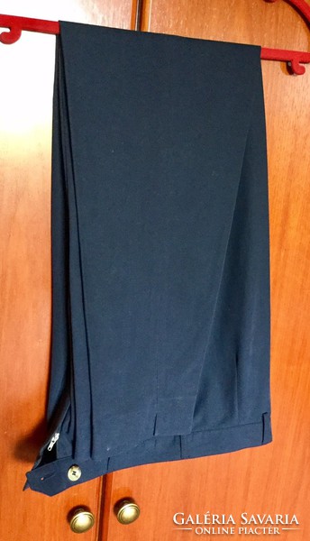 Sötétkék Bogner márkás nagyon elegáns  rendkívüli minőségű US 10 Long  nadrág!