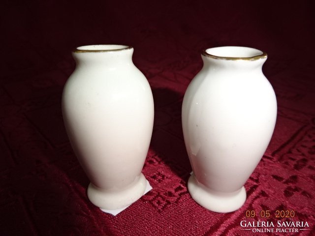 Mini vase of Ravenclaw porcelain, height 5 cm. He has! Nice!